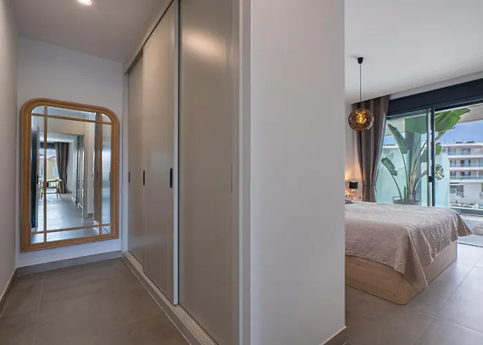 Daire Serenity Deluxe - Pool & Terrace