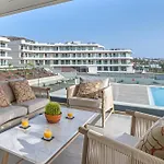Serenity Deluxe - Pool & Terrace Apartmán