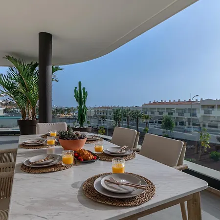 Serenity Deluxe - Pool & Terrace Apartamento *