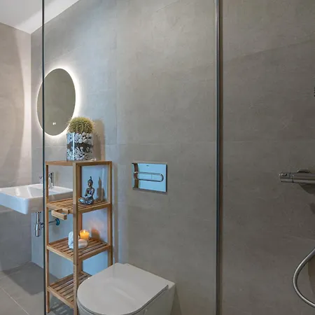 דירה Serenity Deluxe - Pool & Terrace *