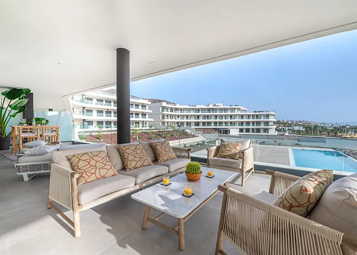 아파트 Serenity Deluxe - Pool & Terrace