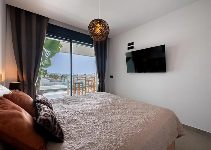 Serenity Deluxe - Pool & Terrace *