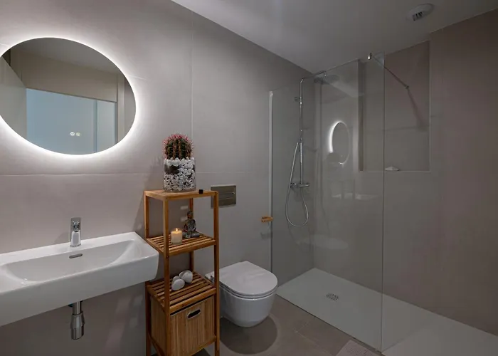 Serenity Deluxe - Pool & Terrace * 아데제