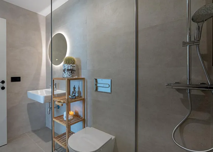 Apartmán Serenity Deluxe - Pool & Terrace *